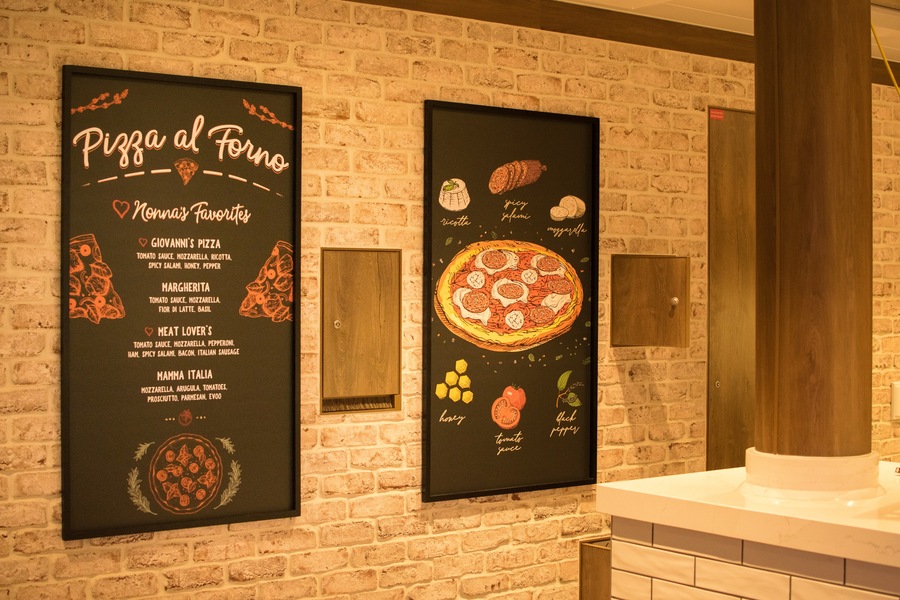 RCI ODYSSEY Giovanni's Italian Kitchen 4.jpg.JPG